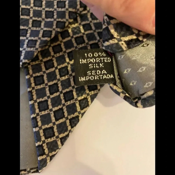 Monsieur Givenchy Tie 100% Silk - Picture 4 of 4